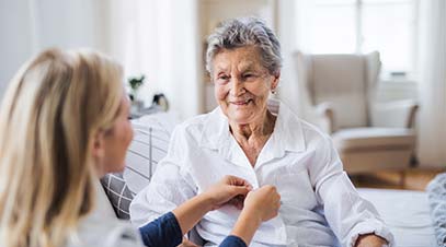cuidado-de-ancianos-internas-y-por-horas